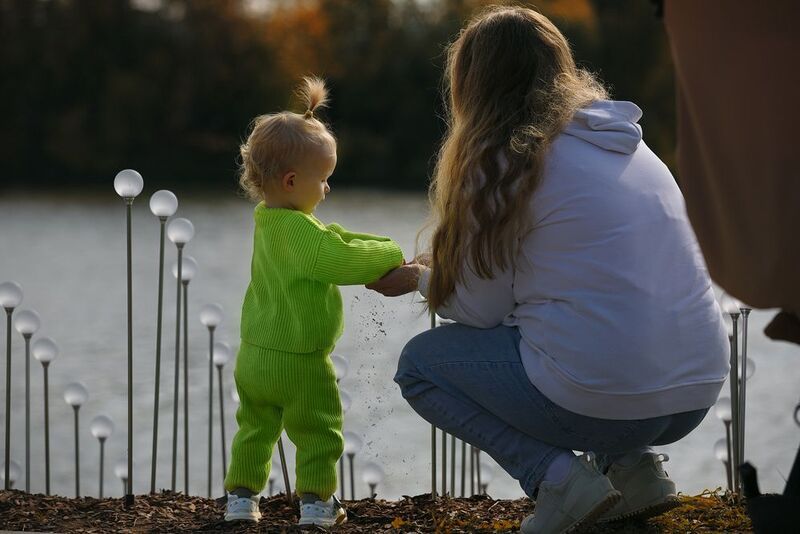 городские картинки, уличное фото, осень и дети, город и дети, street photos, street photography, city   pictures, children and the city Осеньphoto preview
