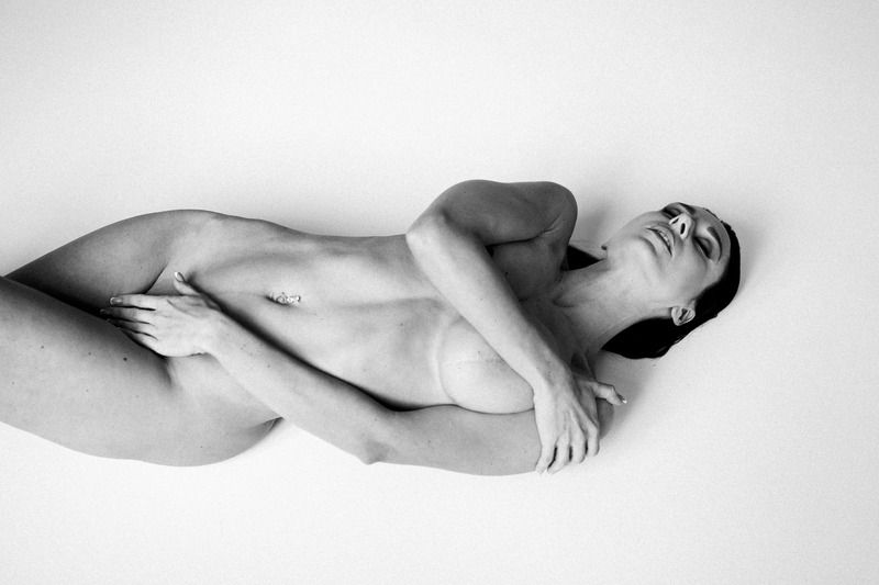 girl, portrait, black and white, nude, model *photo preview