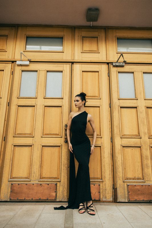 Желтая дверьphoto preview