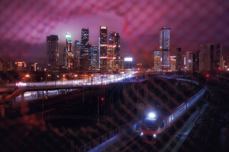 Москва, ММДЦ, Москва-Сити Вечерняя электричка фото превью