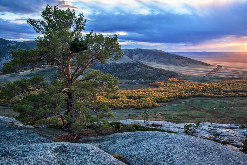 горы кент  каркаралинск Вечер в Кентеphoto preview