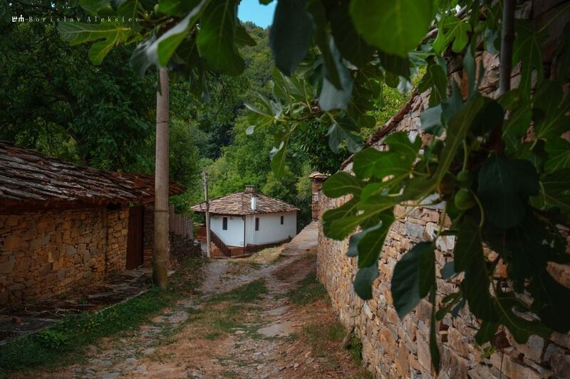 старо стефаново,българия,old,building,light,blue Old Stefanovo - Старо Стефановоphoto preview