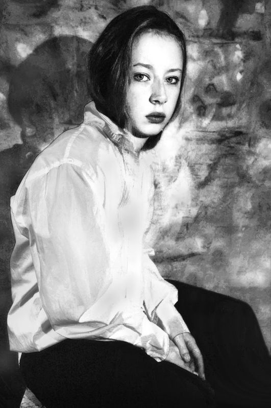 Зачем-то листва опадает...photo preview