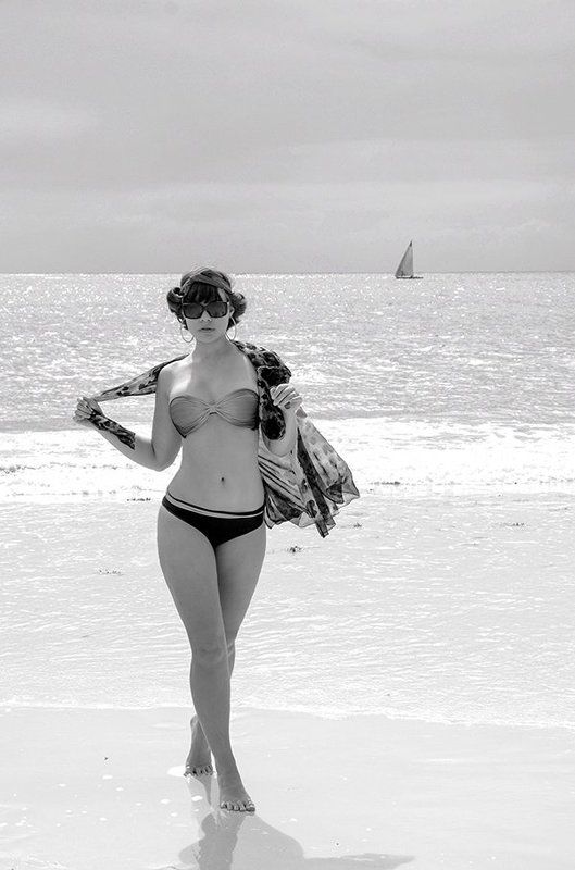 Полденьphoto preview