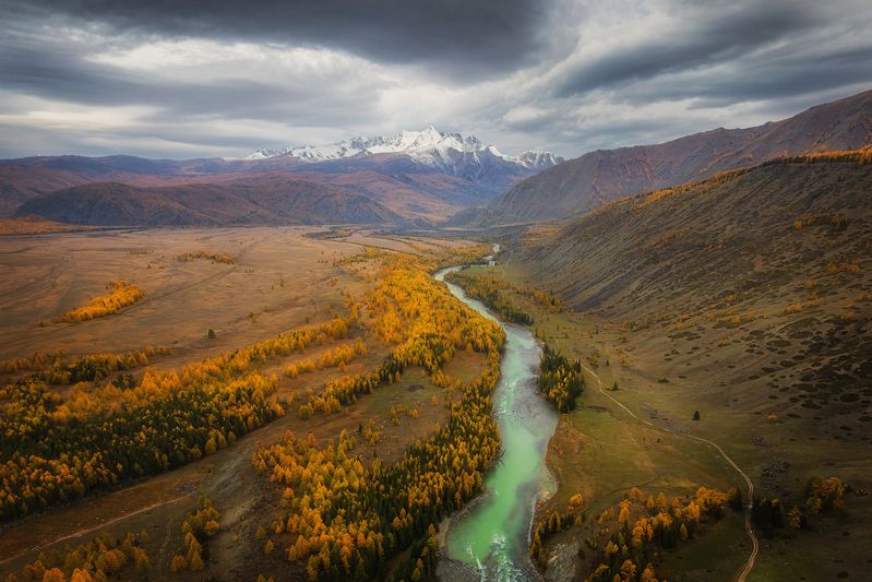 Долина реки Аргут (Алтай)photo preview