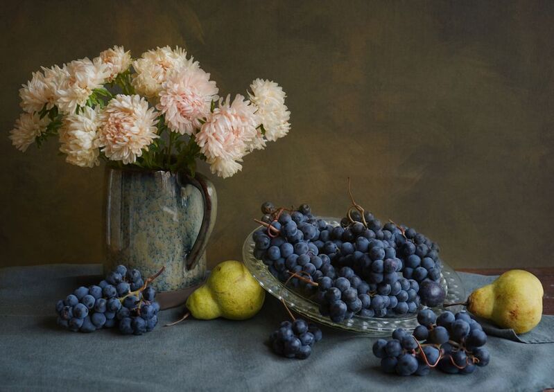 С виноградом фото превью