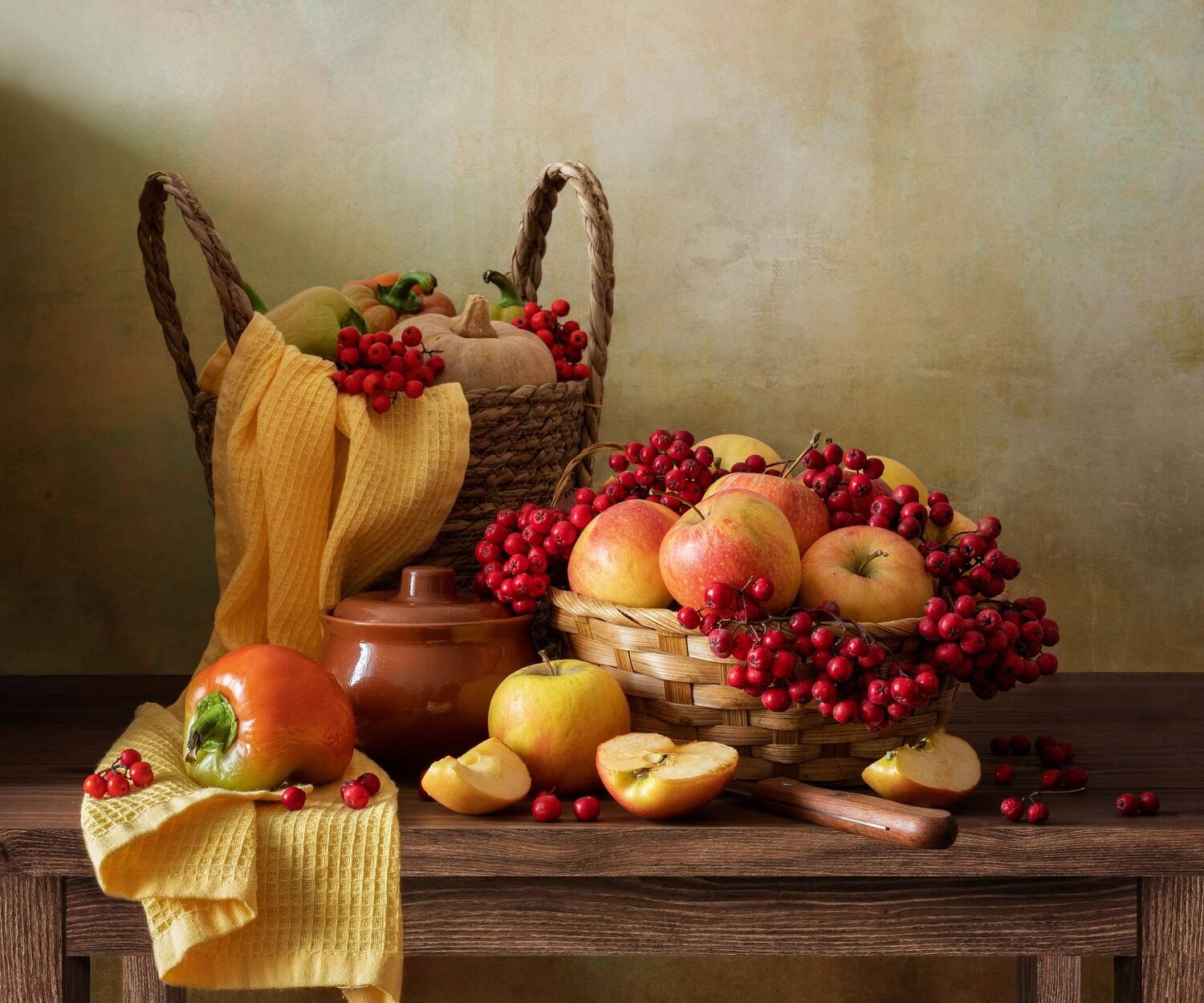 С яблоками и рябиной. Автор: Ирина Зиннурова натюрморт, рябина, яблоки, Ирина Зиннурова