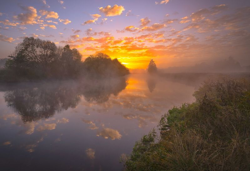 осень, рассвет, свислочь, туман, беларусь Осенний рассветphoto preview