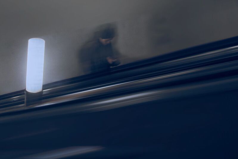 На эскалаторе фото превью