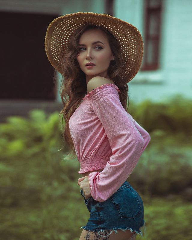 girl, model,hot, studio, portrait, black, light, young, summer, sexy Katephoto preview