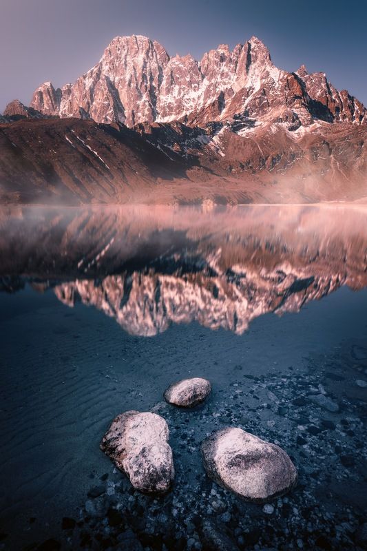 гокио, непал, гималая, эверест, горы, озеро Отражения в Гокио фото превью