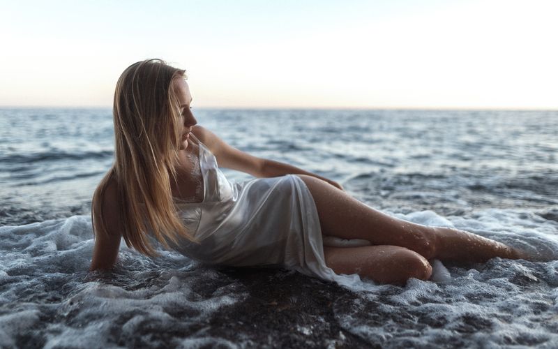 #sea #beach #sunset #girl #dress #waves #ocean #coast #nature Ksyushaphoto preview