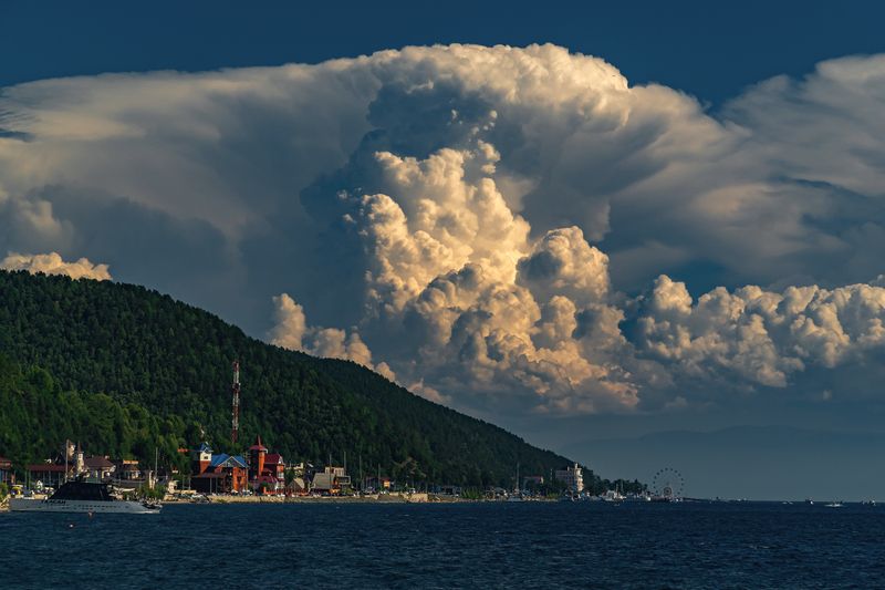 байкал, листвянка, облака Листвянкаphoto preview