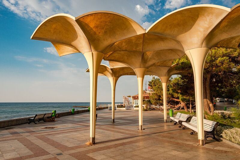 Ялтинские зонтики фото превью