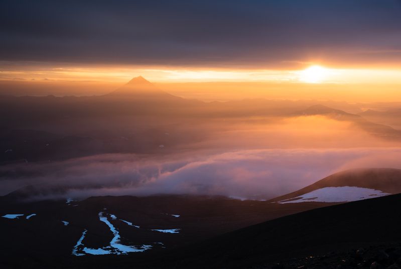 горы, вулкан, камчатка, рассвет, туман, mountains, volcano, kamchatka, sunrise, fog photo preview