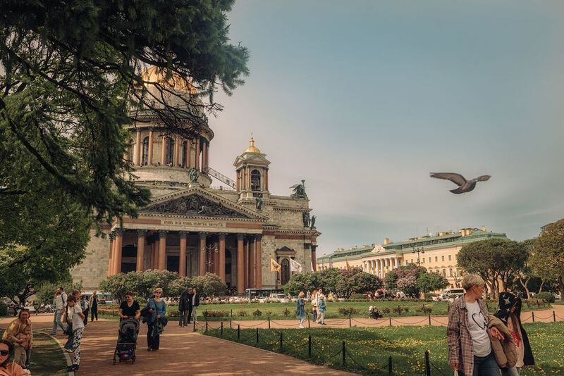 Исаакиевкий собор сквер весна Исаакиевский сквер фото превью