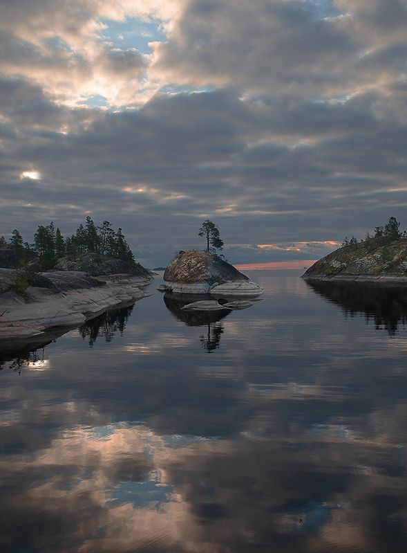карелия, ладожское озеро, ладожские шхеры, осень. Утренний Кит. Ладога.photo preview