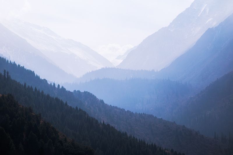 кыргызстан Горизонты цветаphoto preview