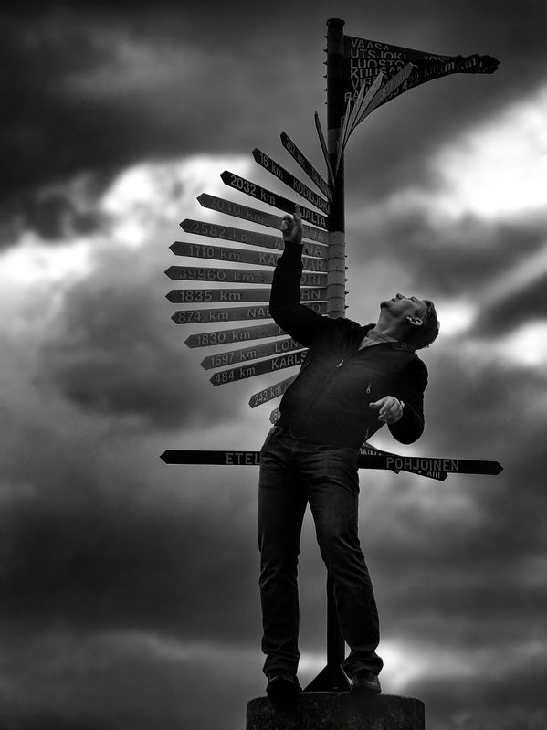 #Sky #Cloud #White #Black #Sculpture #Flash photography #Standing #Black-and-white #Style #Statue #People #man #black and white #high #dramatic #view #direction Where to fly?..photo preview