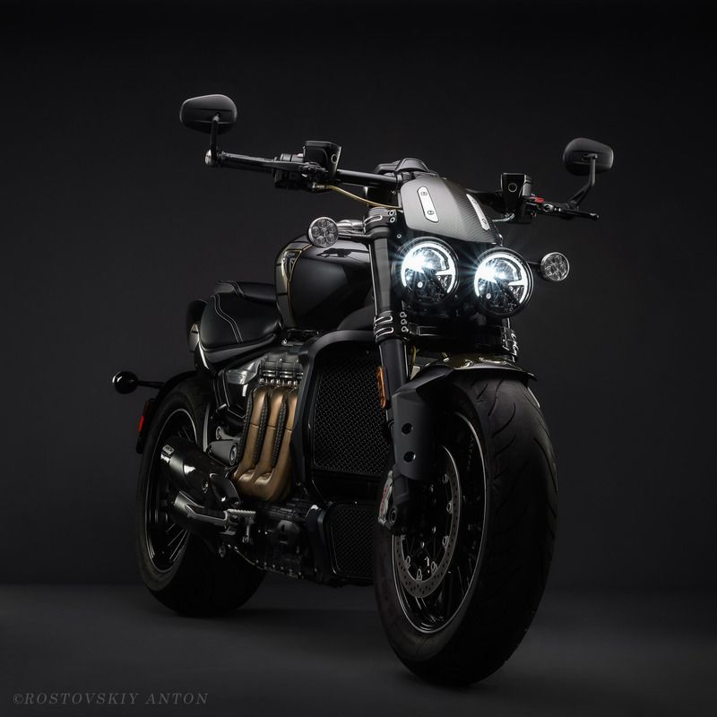 Мотоцикл, студия, Triumph Rocket, рекламная фотография, фотосъёмка мотоцикла в студии, рекламный фотограф, Triumph Rocket 3 TFS. Рекламная фотосъёмка мотоцикла в студии.photo preview