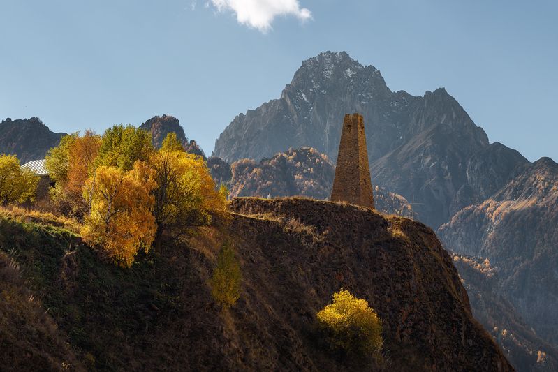 кавказ, горы, грузия, georgia, горный пейзаж, осень в горах, башня, осень Осенние высоты фото превью