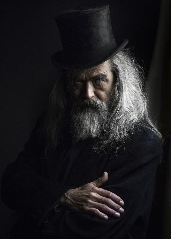 portrait , fineart , cylinder , dark  Mr Torbenphoto preview