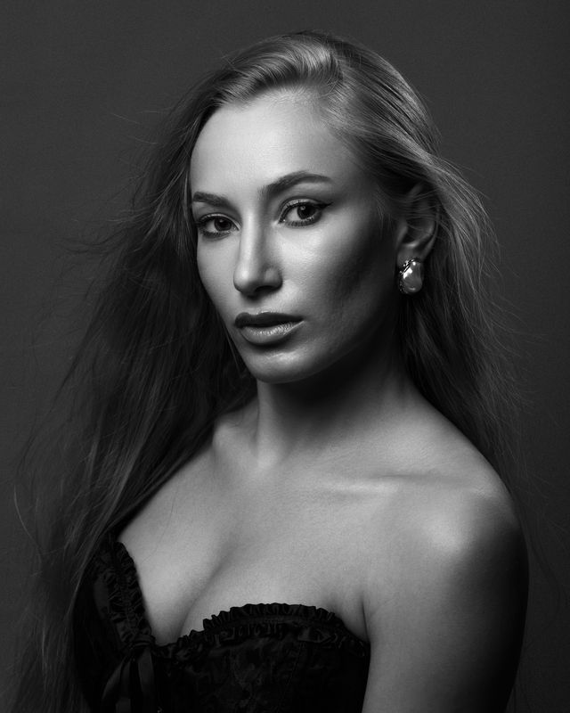 #bnw #bw #portrait #canon #visualart Portrait of Stefaniaphoto preview