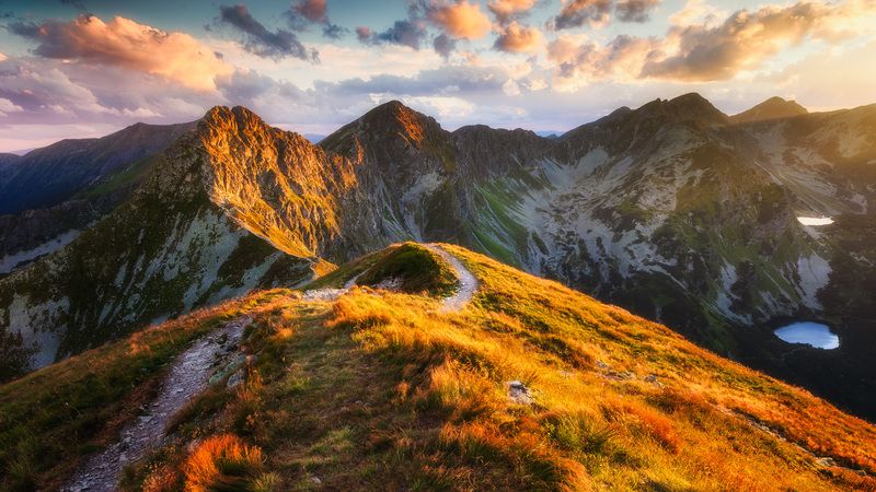 sunrise On the way to the mountain peaks...photo preview