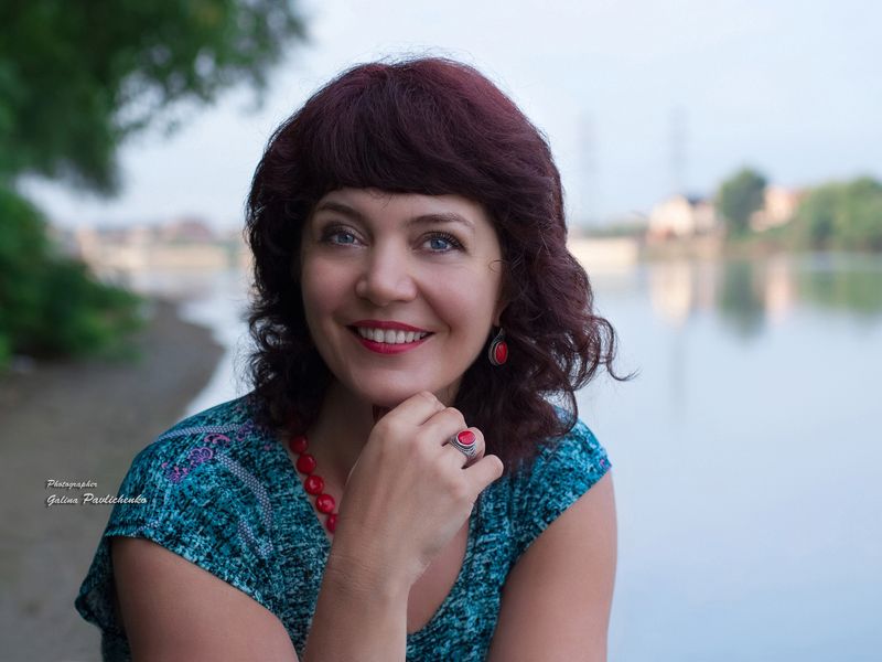 женщина, зубы, лицо, портрет, счастье, улыбка, эмоции Улыбкаphoto preview