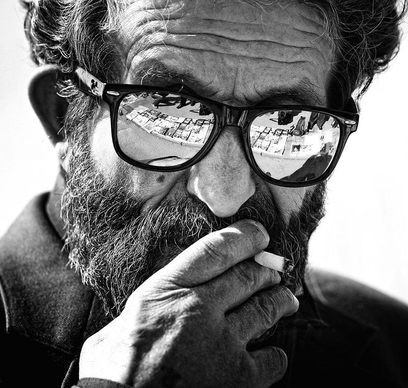 Портрет неизвестного мужчиныphoto preview