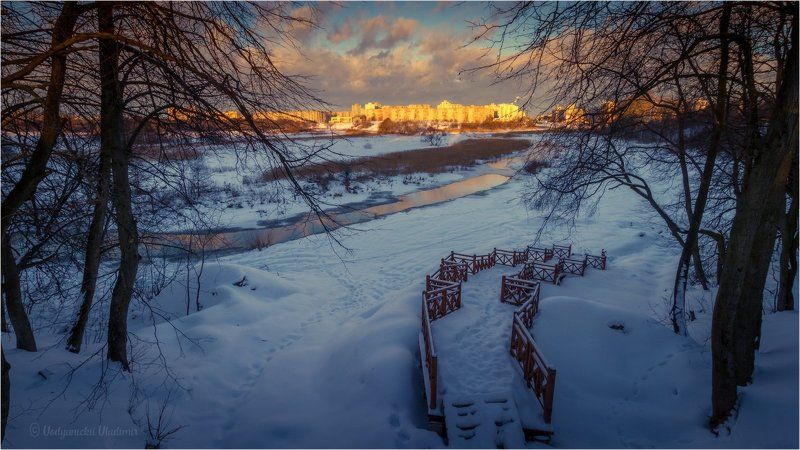 2011, Беларусь, Вечер, Город, Деревья, Закат, Зима, Лошица, Лошицкий парк, Минск, Мост, Парк, Река, Свилочь, Снег дорога в городphoto preview