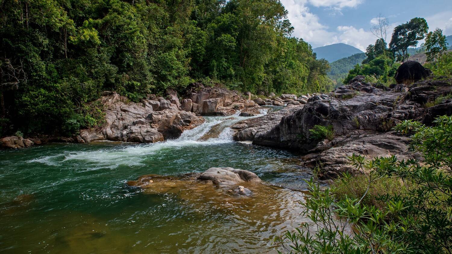 вьетнам, вода, стремнина, джунгли, горы, поток, слив, яма, Мальцев Юрий