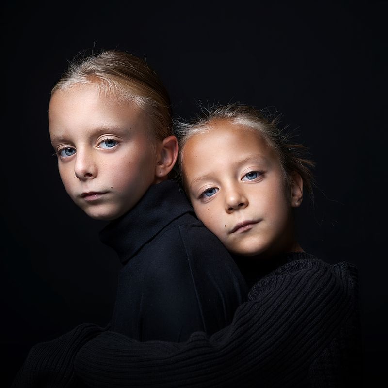 Taisia&Vasilisaphoto preview