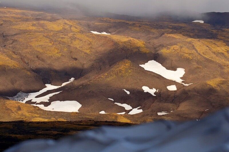 камчатка, снег, лавовые поля, природа Снег прошлой зимы на лавовых полях Камчаткиphoto preview