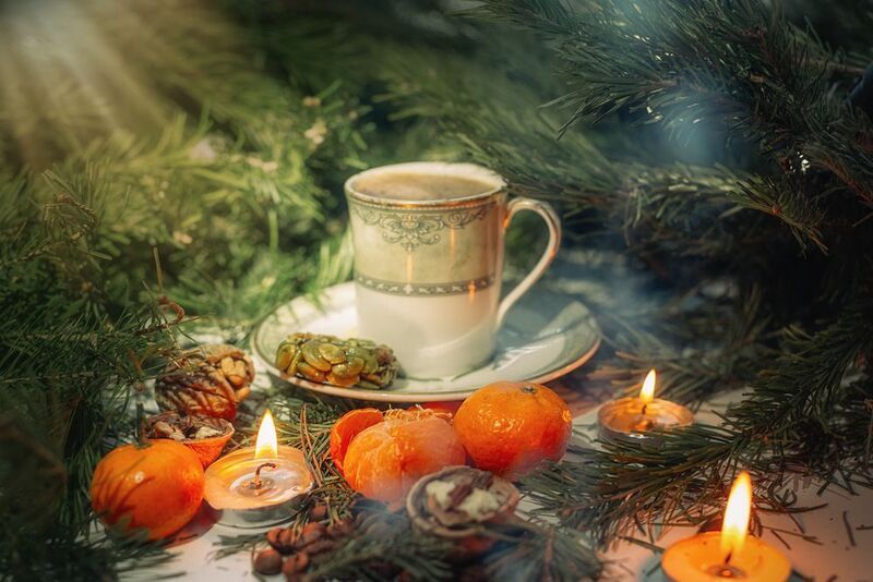 кофе чашка ёлка мандарины свечки орехи Новогодний photo preview