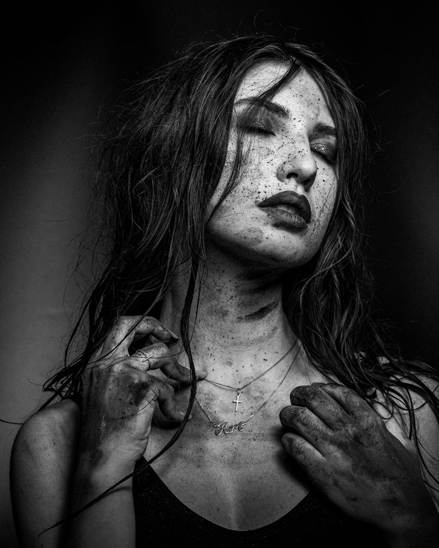 #bnw #bw #black&white #attitude # sensual #personality #portraitmood #portrait #canon #85mm Portrait of Karinaphoto preview