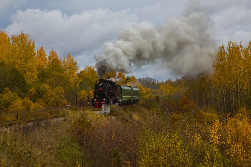 паровоз, осень, пейзаж Паровоз и осень фото превью