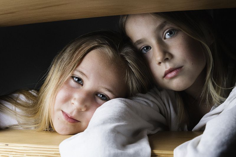 Сестры фото превью