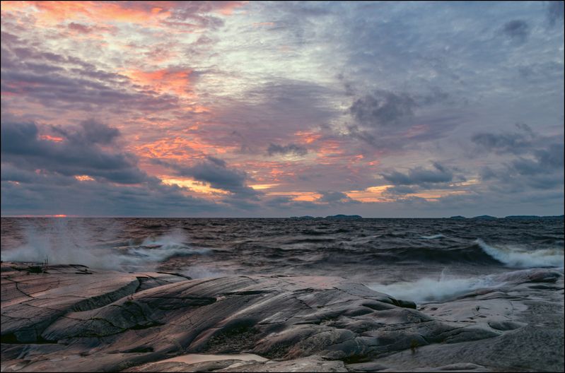 Штормовой восходphoto preview