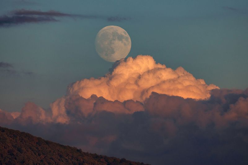 Полнолуниеphoto preview