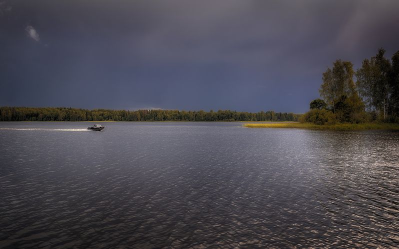 Удирая от грозыphoto preview