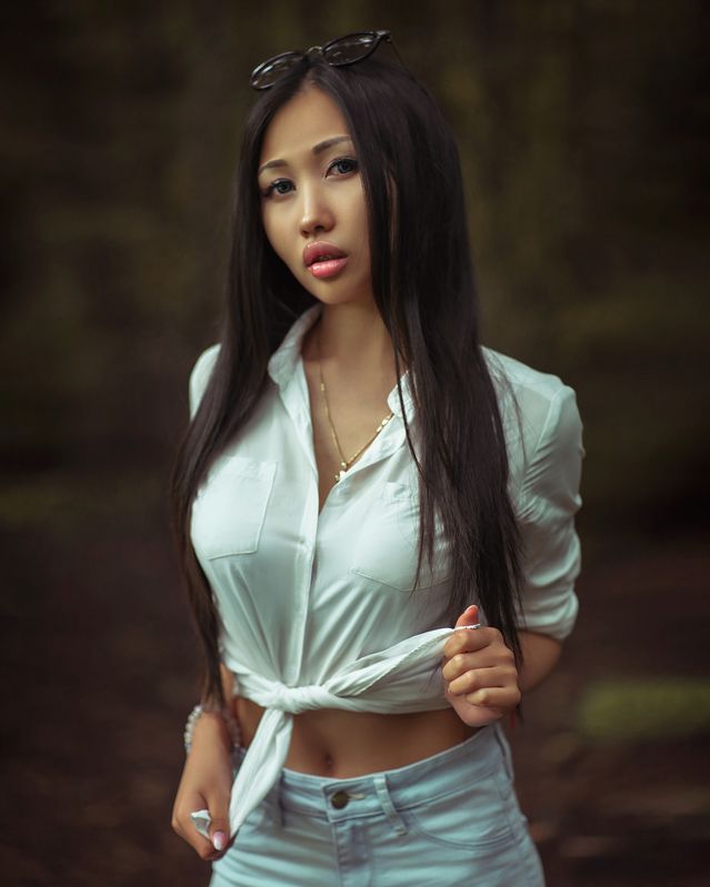 girl, model,hot, studio, portrait, black, light, young, summer, sexy Irinaphoto preview