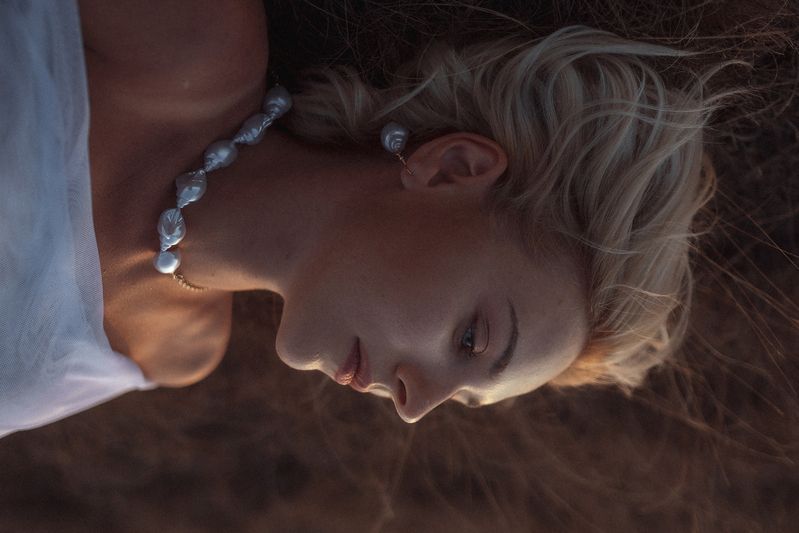 #artphotography #blackandwhitephoto  #naturalbeauty #moodyportrait #softlight Katyaphoto preview