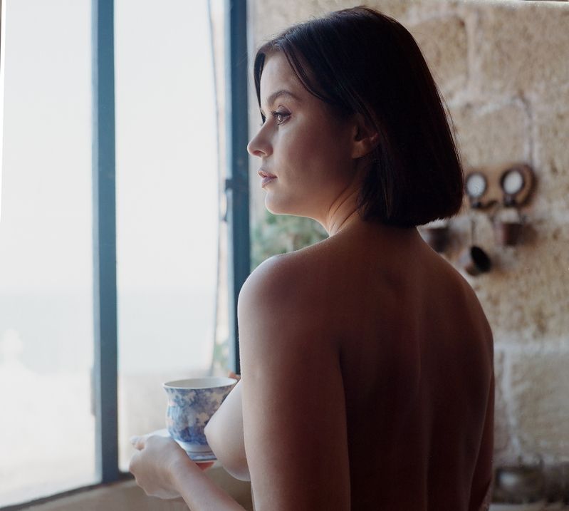 minimalist, clean, white, studio, fashion, elegant, pose, graceful, movement, neutral, contemporary, simple, sophisticated, artistic, high-key, lighting, geometric, props, modern, chic, analog, film, yashica, mat124g, kodak, portra, 400, medium, format, 1 Paolaphoto preview