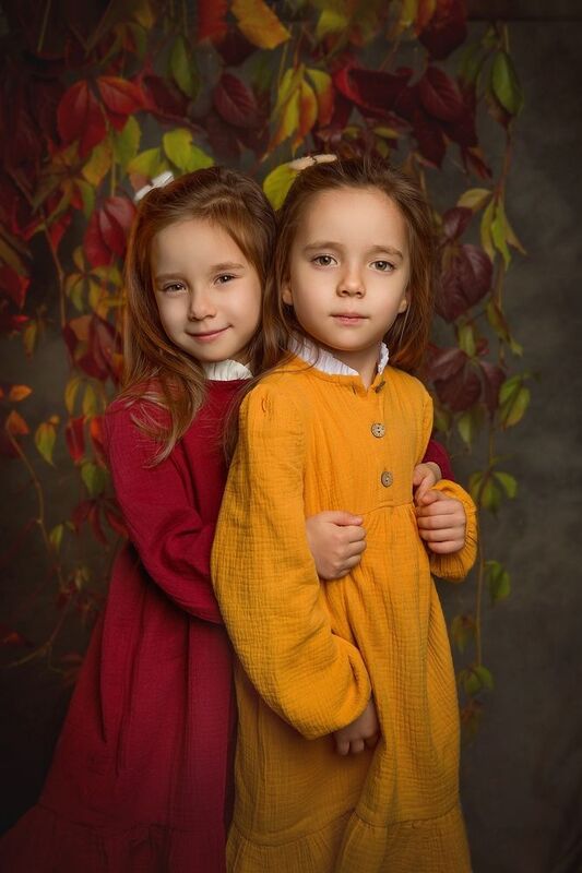 девочка, портрет, студия, близняшки Осенний портретphoto preview