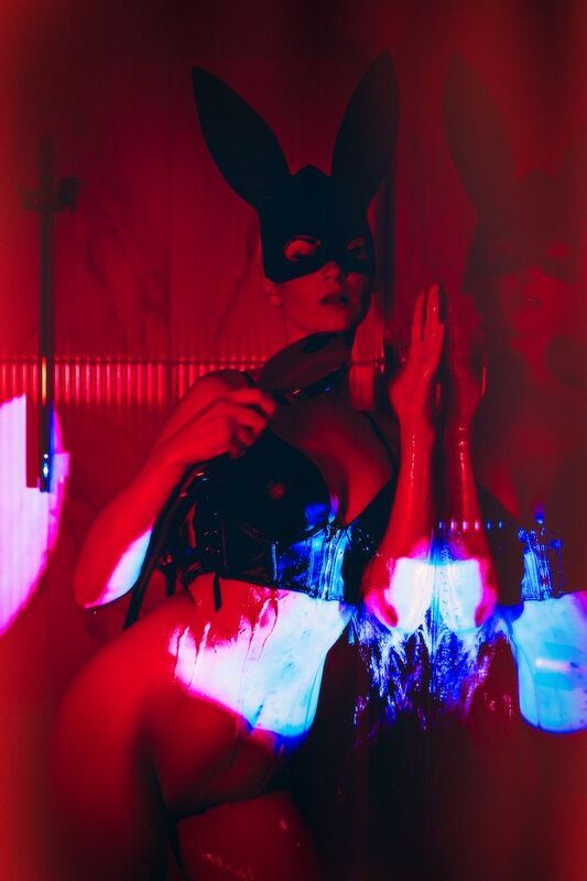 woman, portrait, beauty, indoors, glamour, nude Bunny showerphoto preview