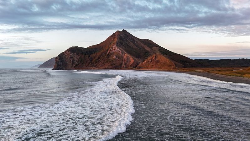 По набегающей волне фото превью