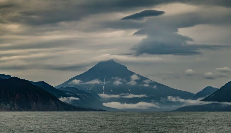 камчатка, вилючинская сопка, природа, тихий океан, вилючинский вулкан, туман, облака Край вулканов, облаков и туманов..photo preview