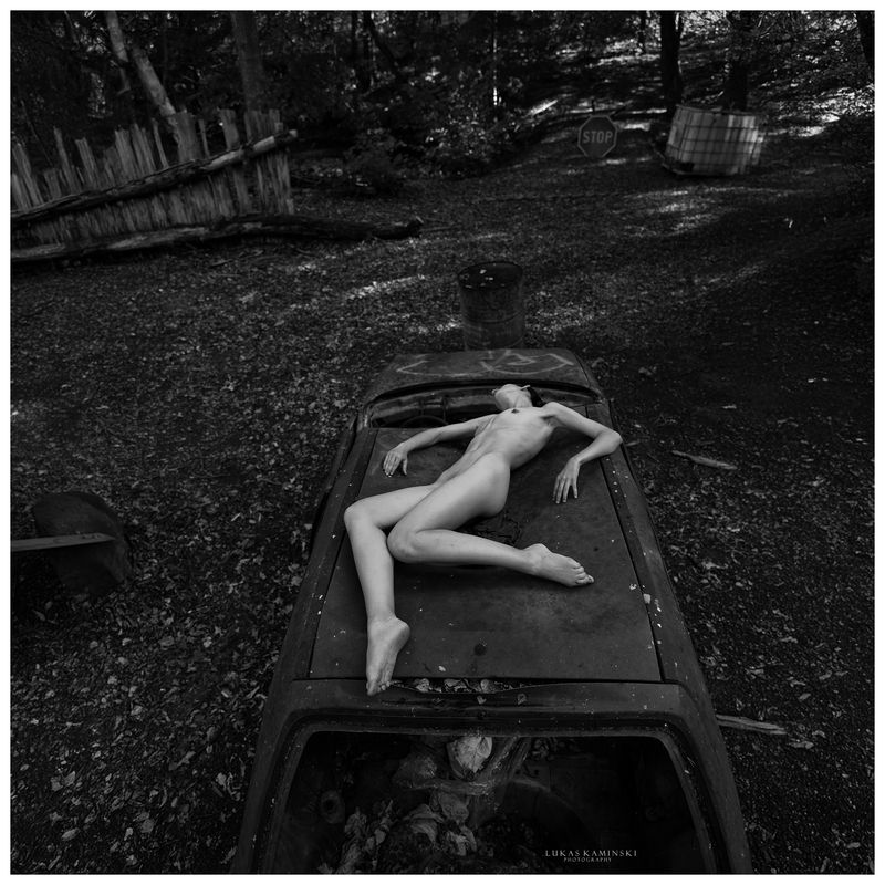 girl,postapo,blackwhite,nudenoir,photo After Tommorrow photo preview