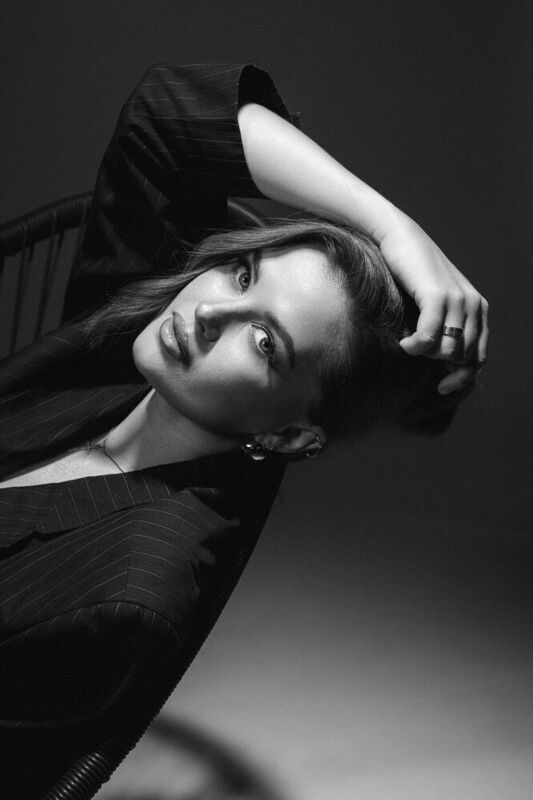 девушка, модель, портрет, фотосессия, гламур, girl, model, modeling, young, portrait, творческий портрет, женский портрет, woman, young woman, glamour, постановка, постановочная фотография, fashion, fine art, sexy, sensual Аннаphoto preview